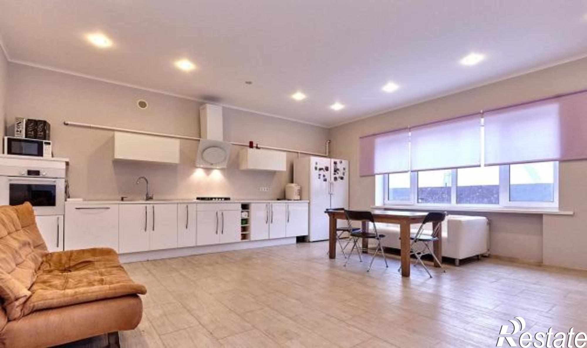 Купить дачу, дом, коттедж за 26 500 000 рублей на Агаркова ул, 26