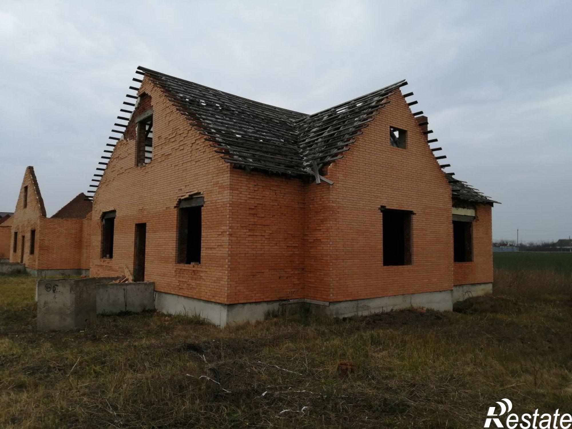 Купить дачу, дом, коттедж за 999 000 рублей на Длинная, 10