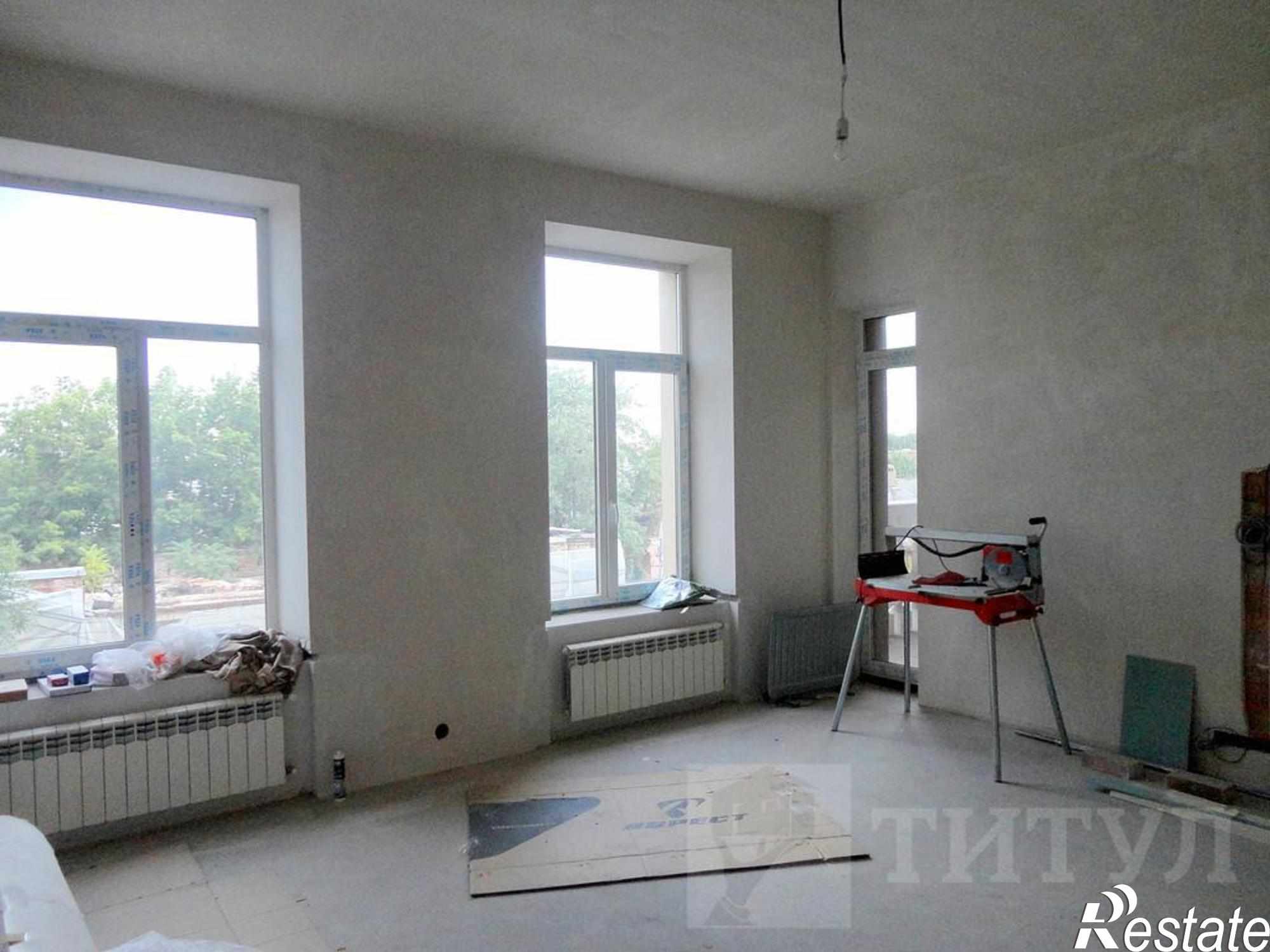 Купить квартиру за 10 000 000 рублей на Нахичевань, Мурлычева