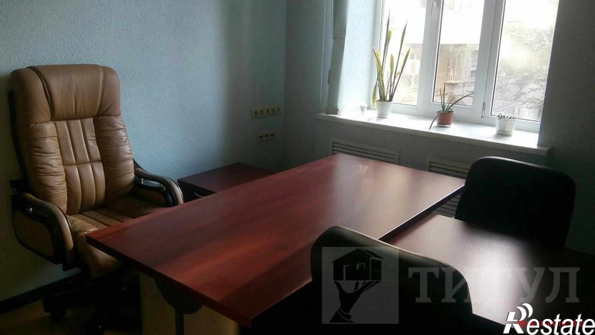 Сдать офис, помещение под офис за 130 000 рублей на Нахичевань, Советская