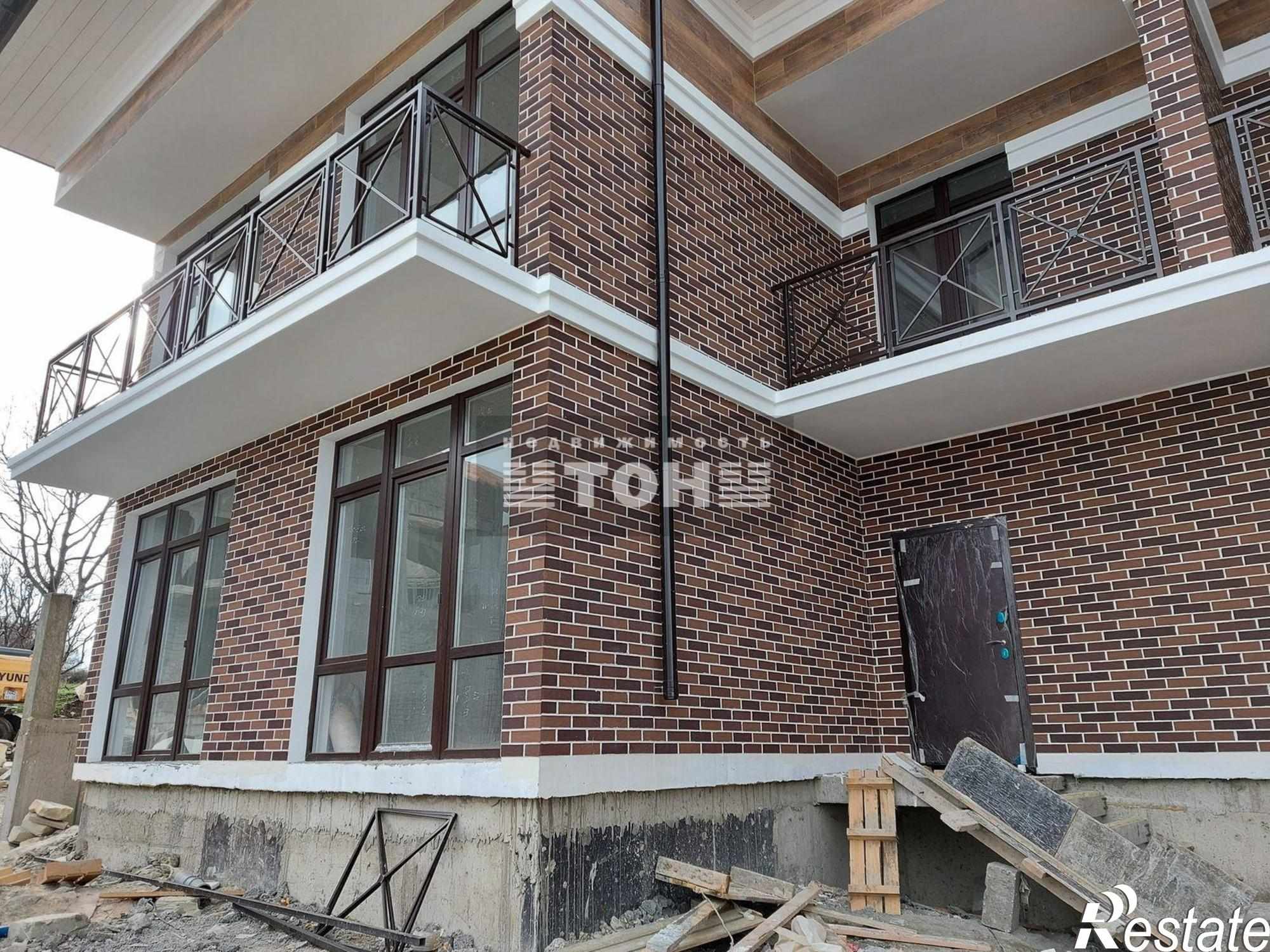 Купить дачу, дом, коттедж за 34 500 000 рублей на ул. Леселидзе