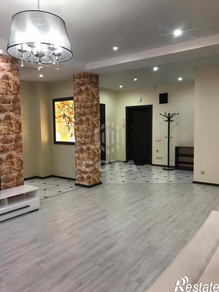 2-комн квартира Революции проспект, 9А