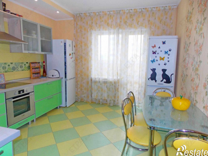 3-комн квартира Чичерина ул, 21б
