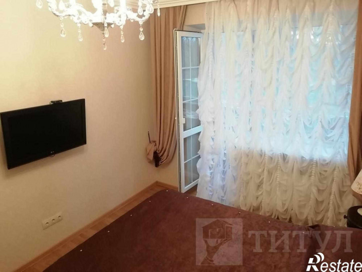 3-комн квартира Чкаловский, Казахская Комбайностроителей