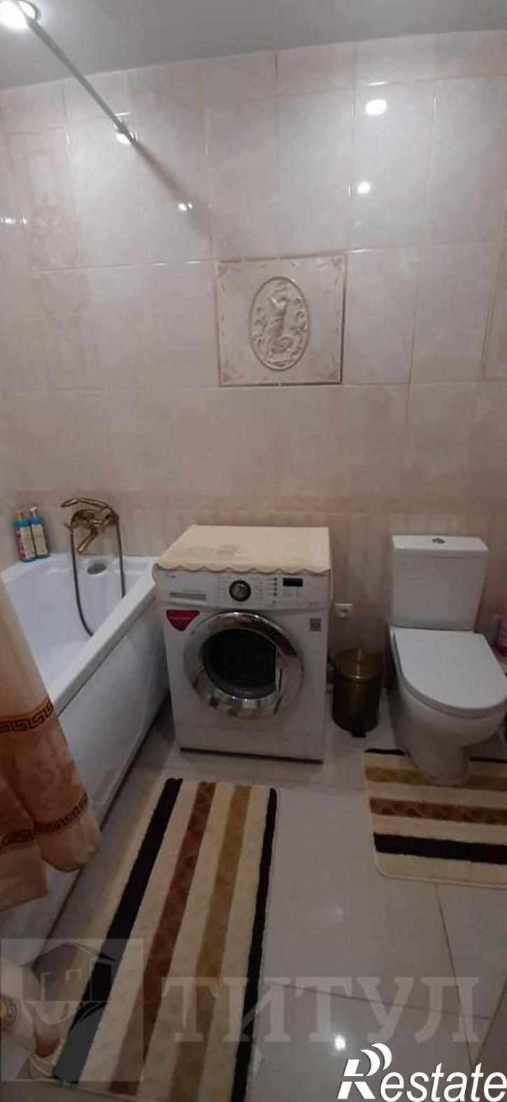 3-комн квартира Центр, Обороны