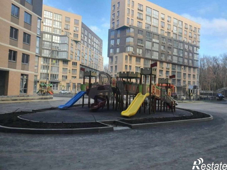 Студия проспект Шолохова, 211/2