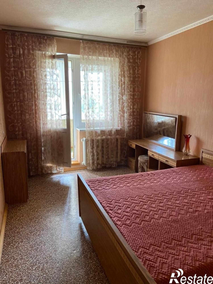 2-комн квартира улица Зорге, 27/4