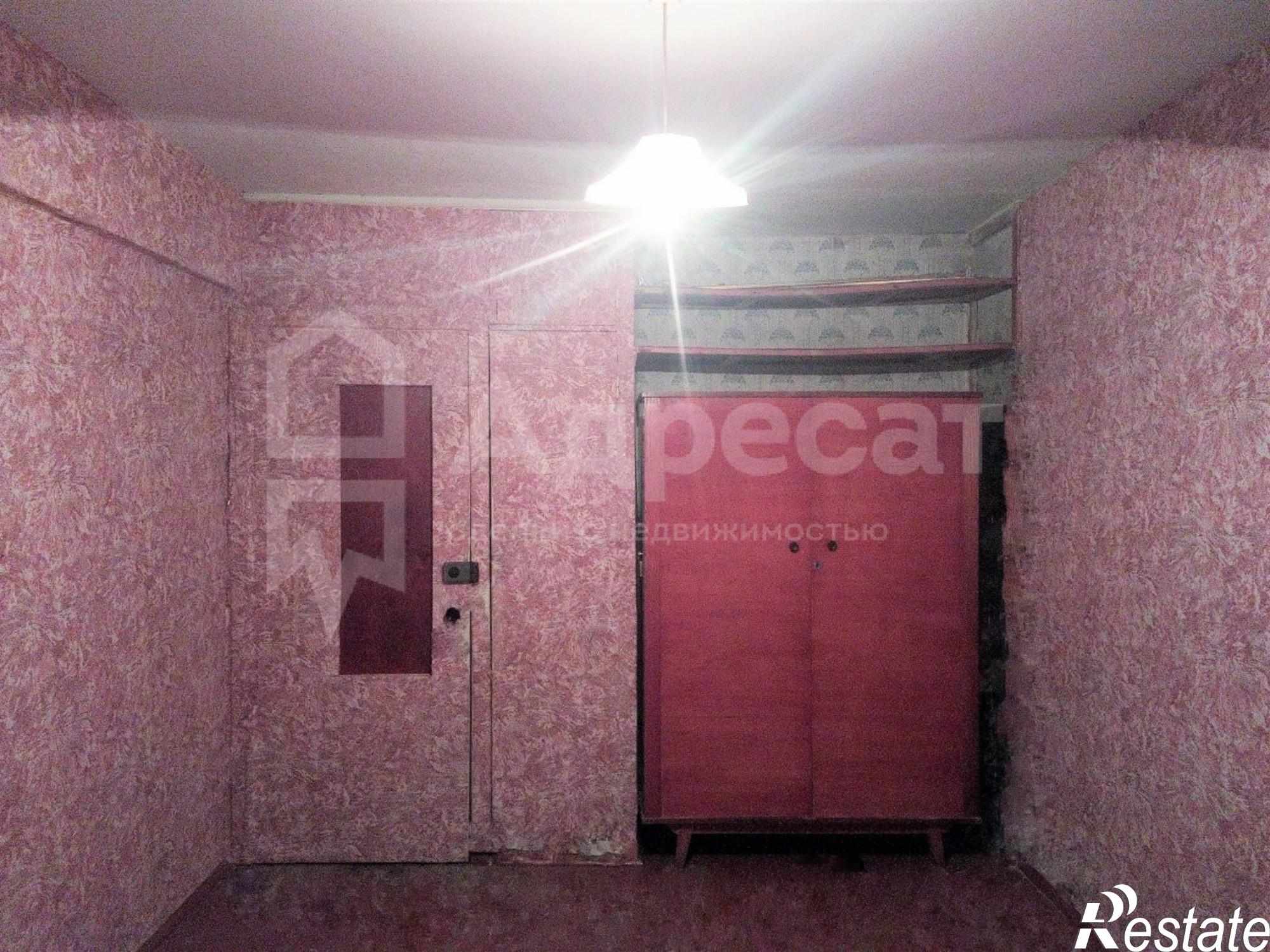 Купить комнату за 1 100 000 рублей на ул. им. Хользунова,  д.42