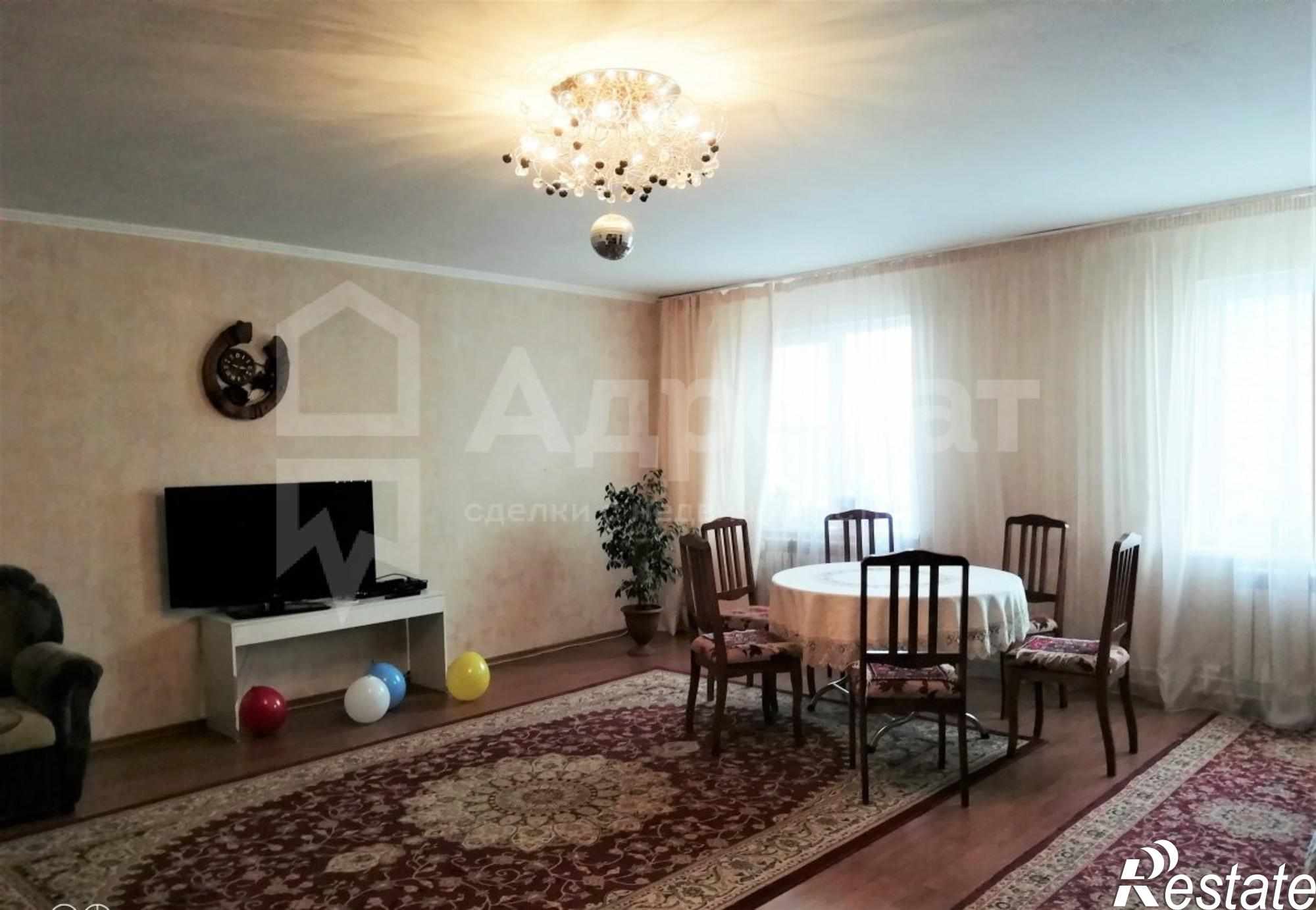 Купить дачу, дом, коттедж за 13 000 000 рублей на б-р. Сиреневый