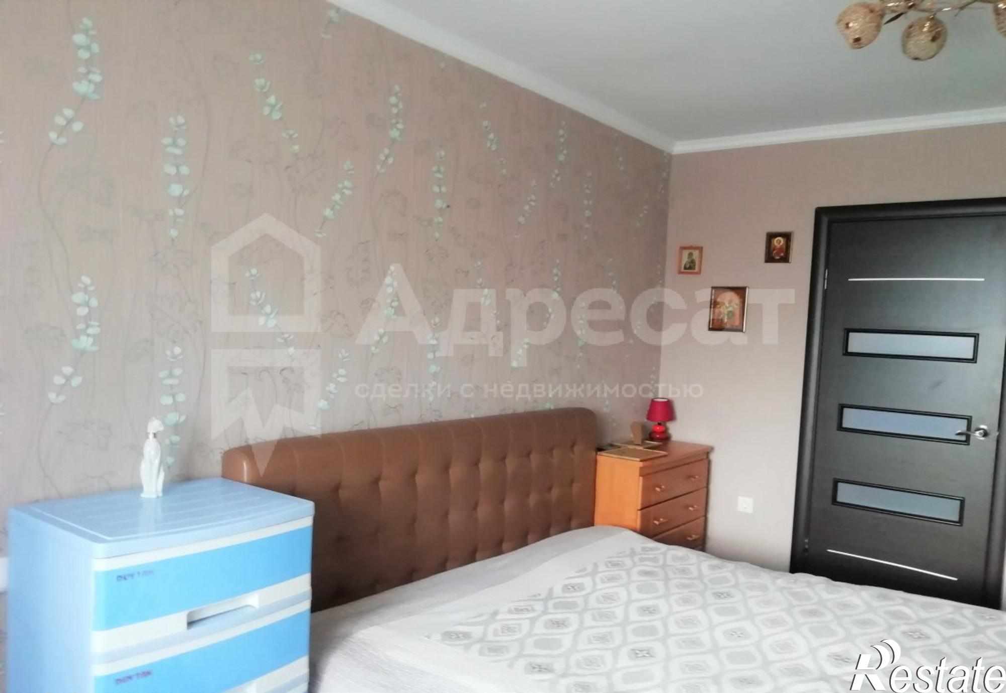 Купить дачу, дом, коттедж за 13 000 000 рублей на б-р. Сиреневый
