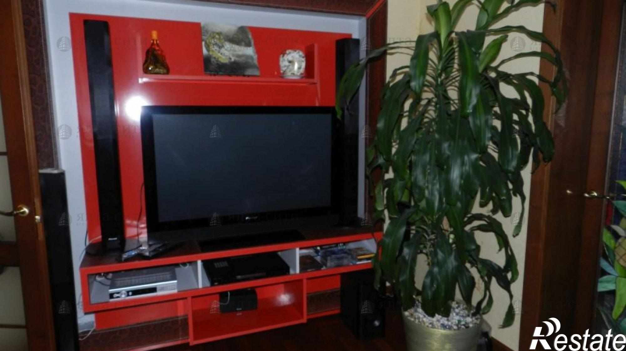 Купить квартиру за 20 000 000 рублей на Блюхера ул., 48