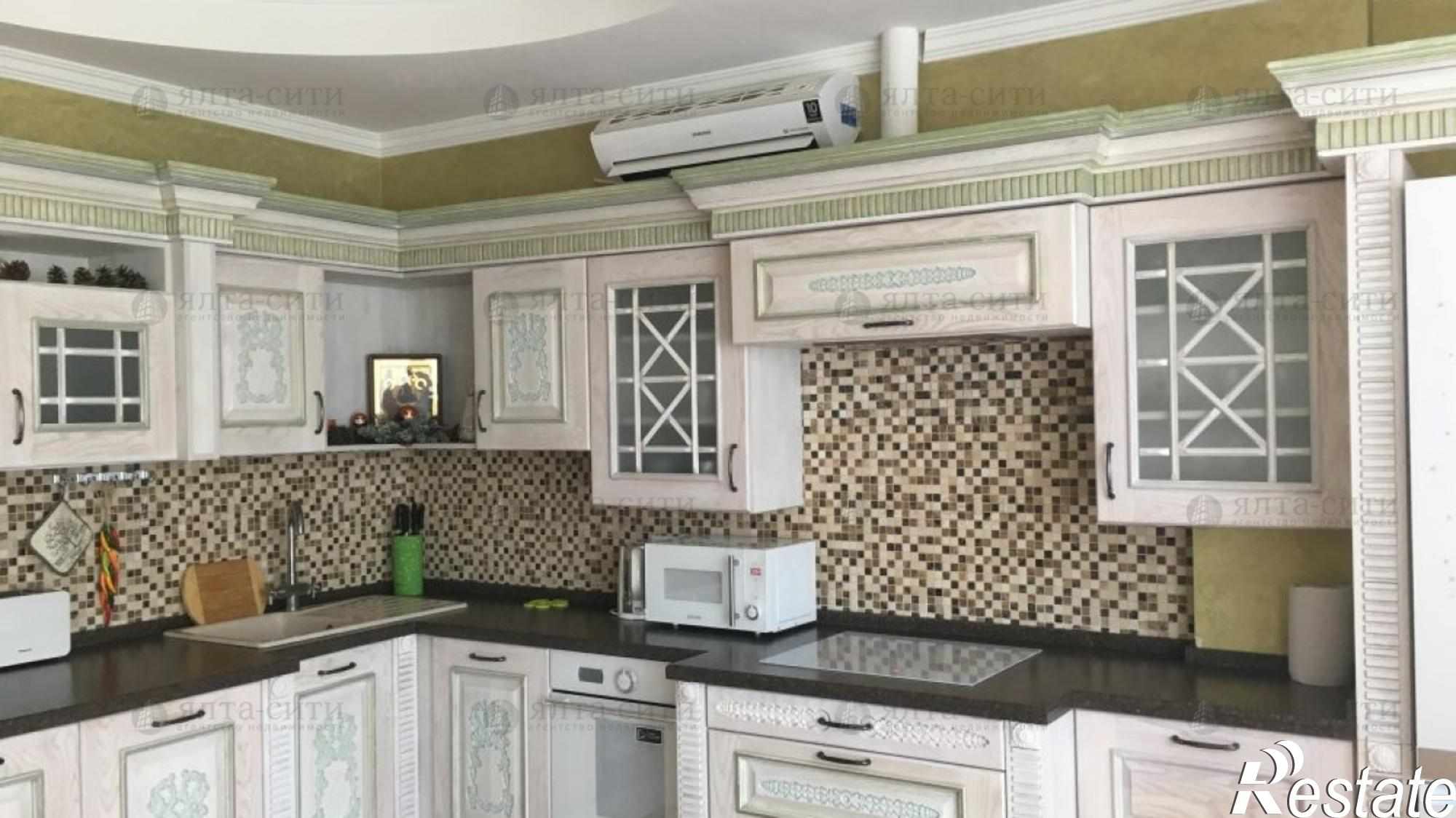 Купить квартиру за 21 578 800 рублей на Радужная ул., 2