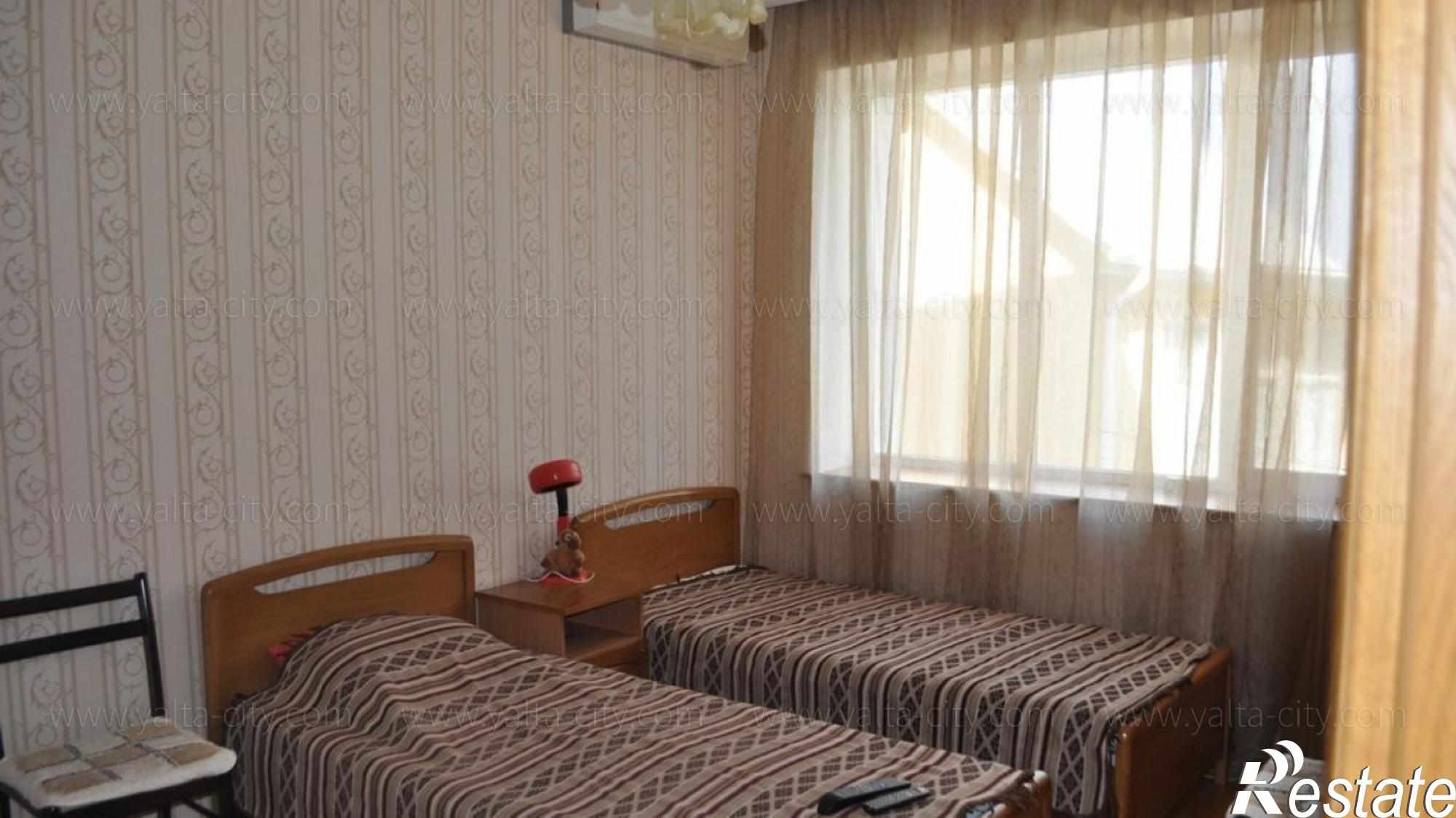 Купить дачу, дом, коттедж за 15 750 000 рублей на Алупкинское шоссе ул., 28