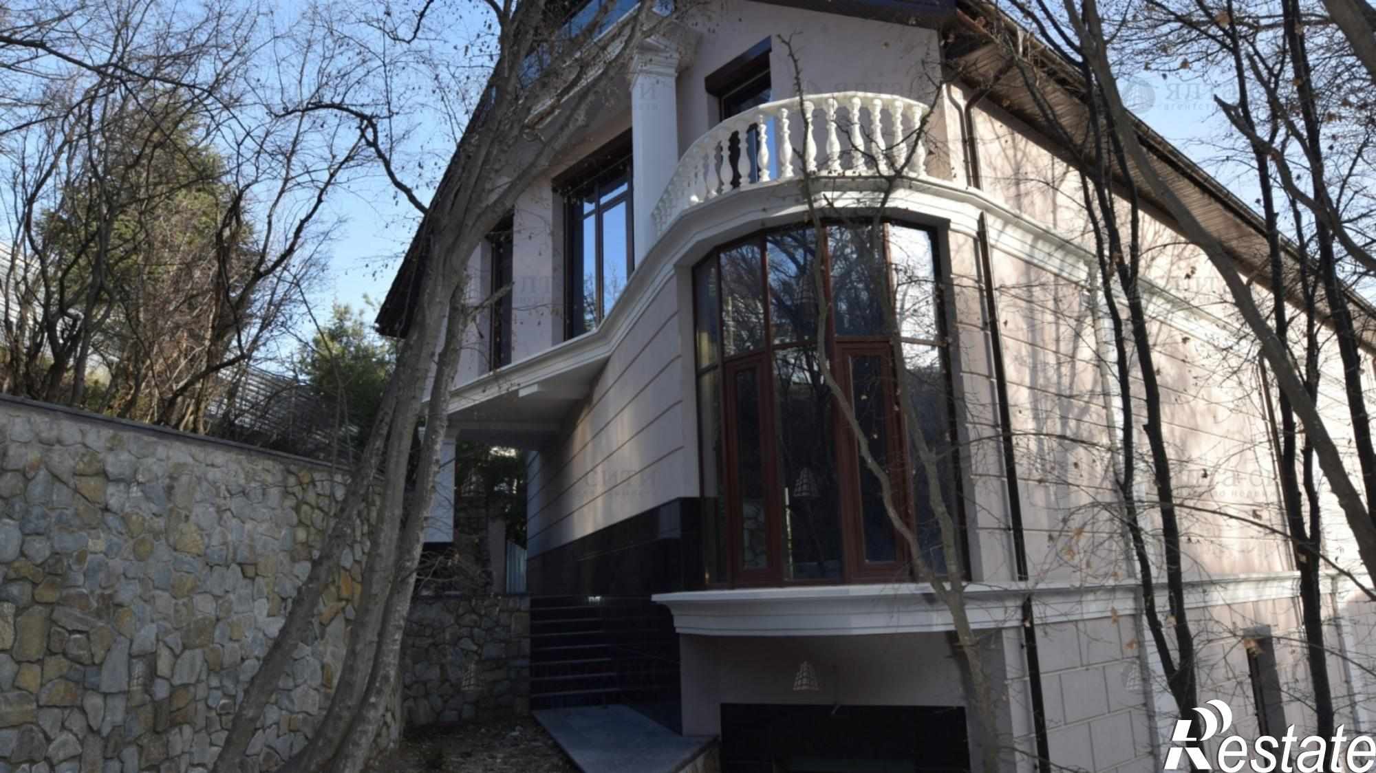 Купить дачу, дом, коттедж за 156 937 000 рублей на Ореховая ул.