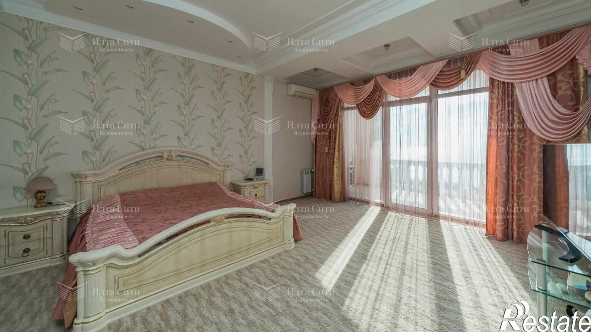 Купить дачу, дом, коттедж за 295 000 000 рублей на Лесная ул., 18