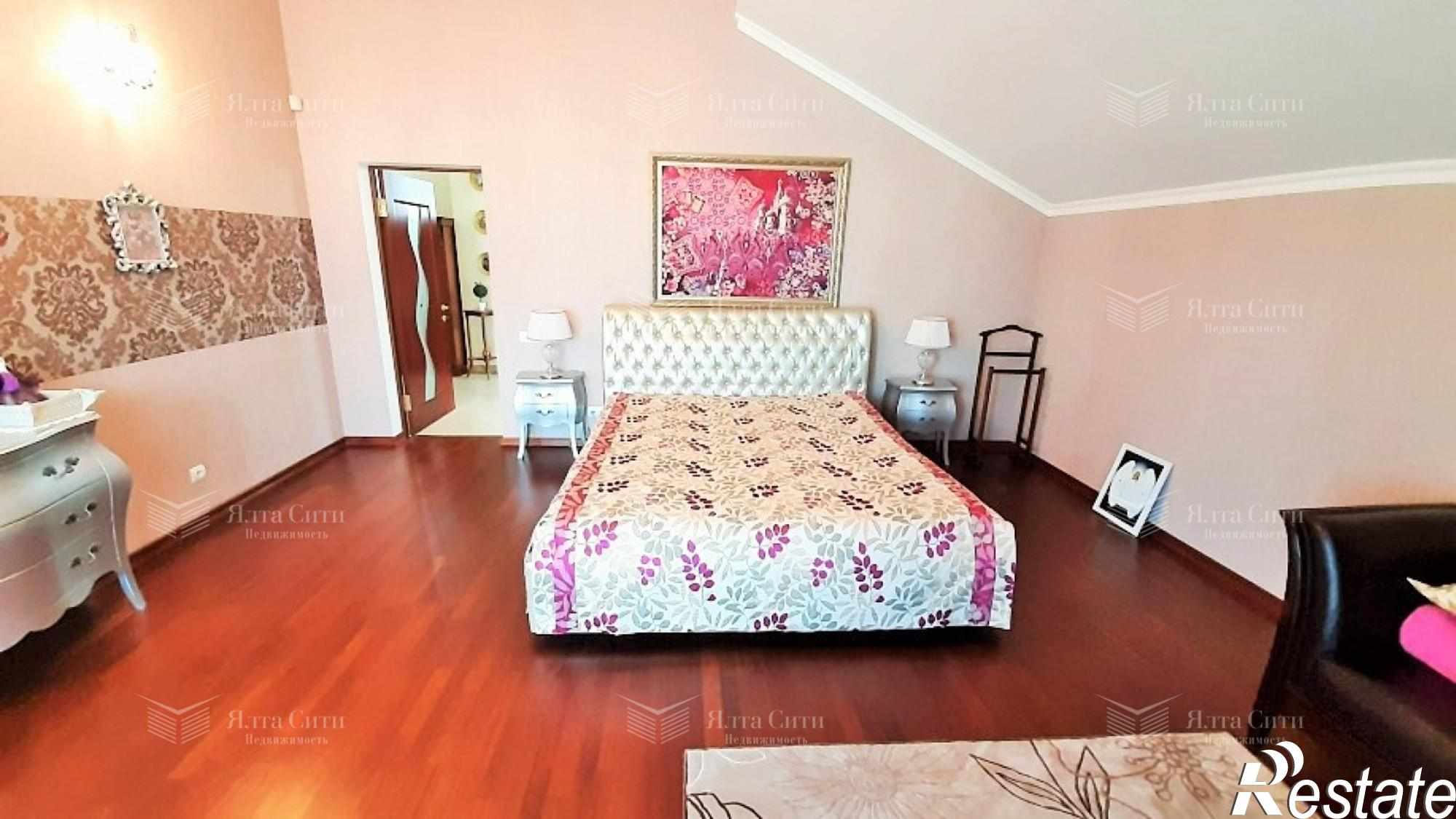 Купить дачу, дом, коттедж за 92 000 000 рублей на Сеченова ул.