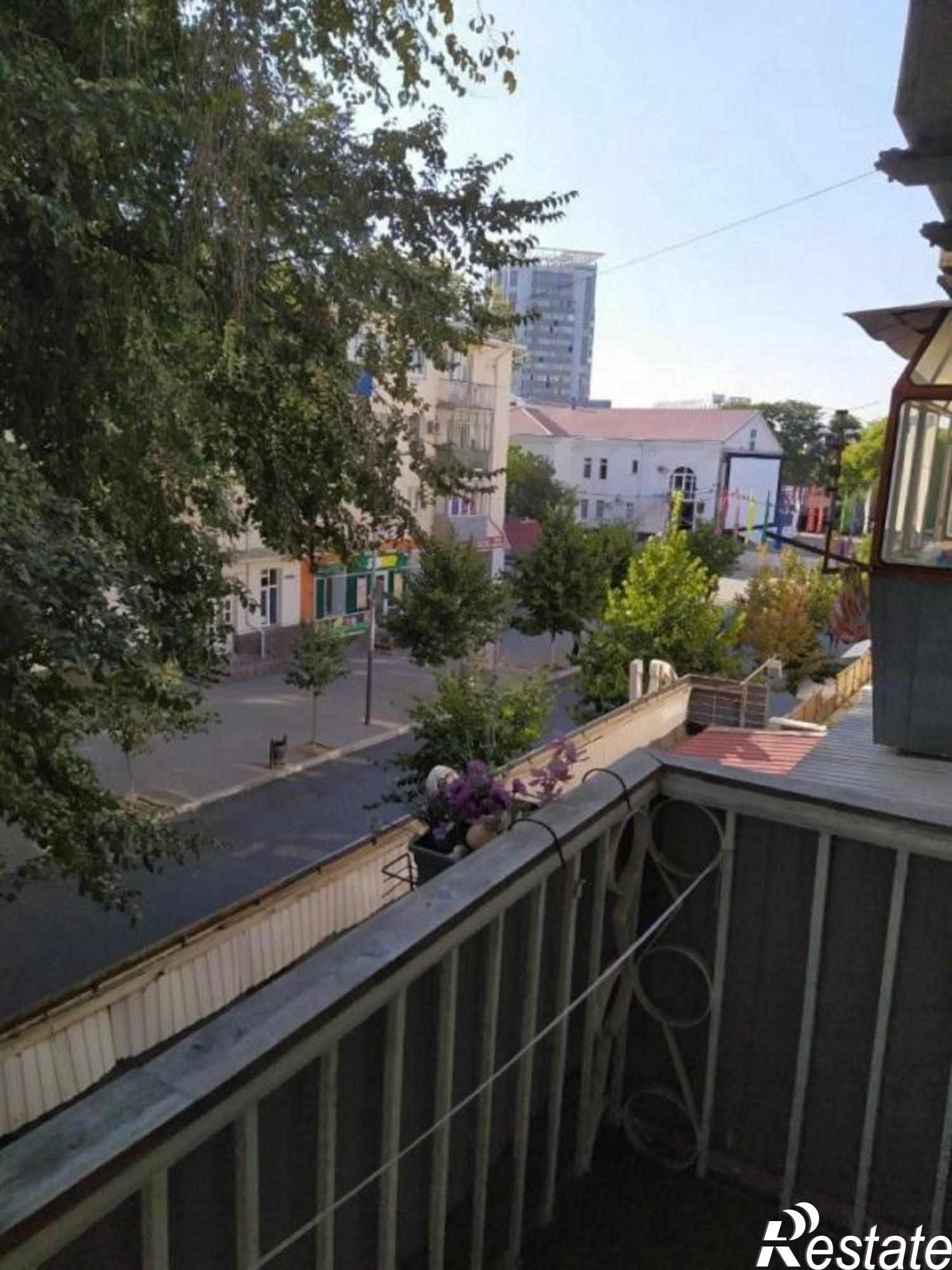 Купить квартиру за 3 000 000 рублей на Центральный район, 9