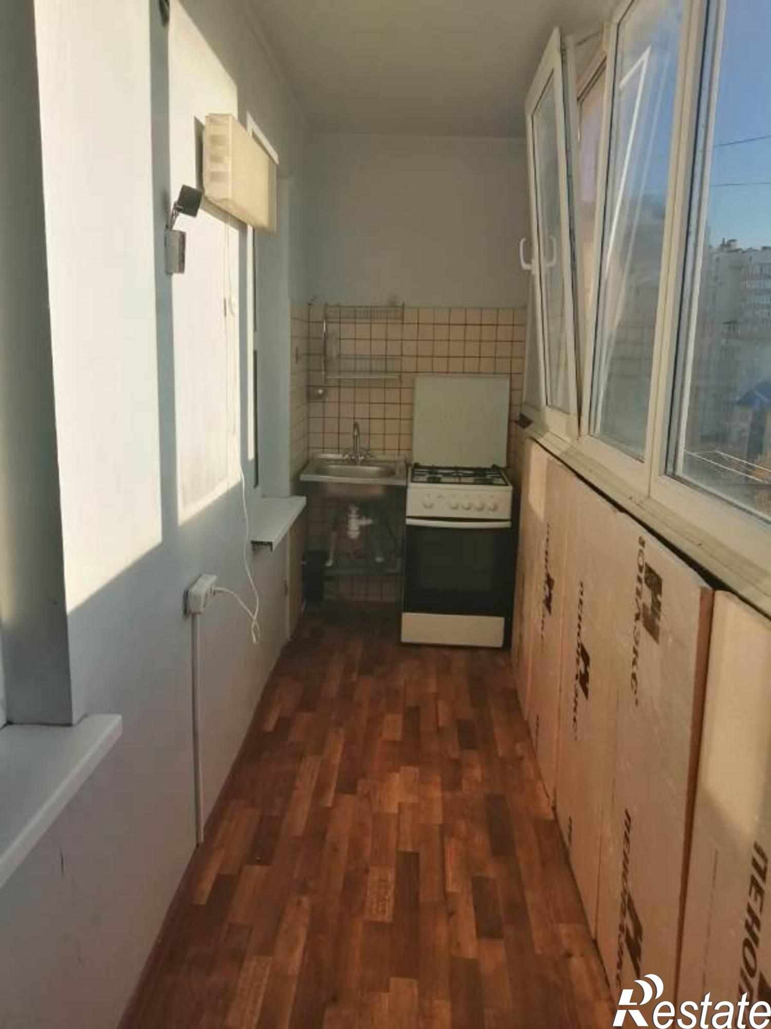Купить квартиру за 2 450 000 рублей на Южный рынок, 16