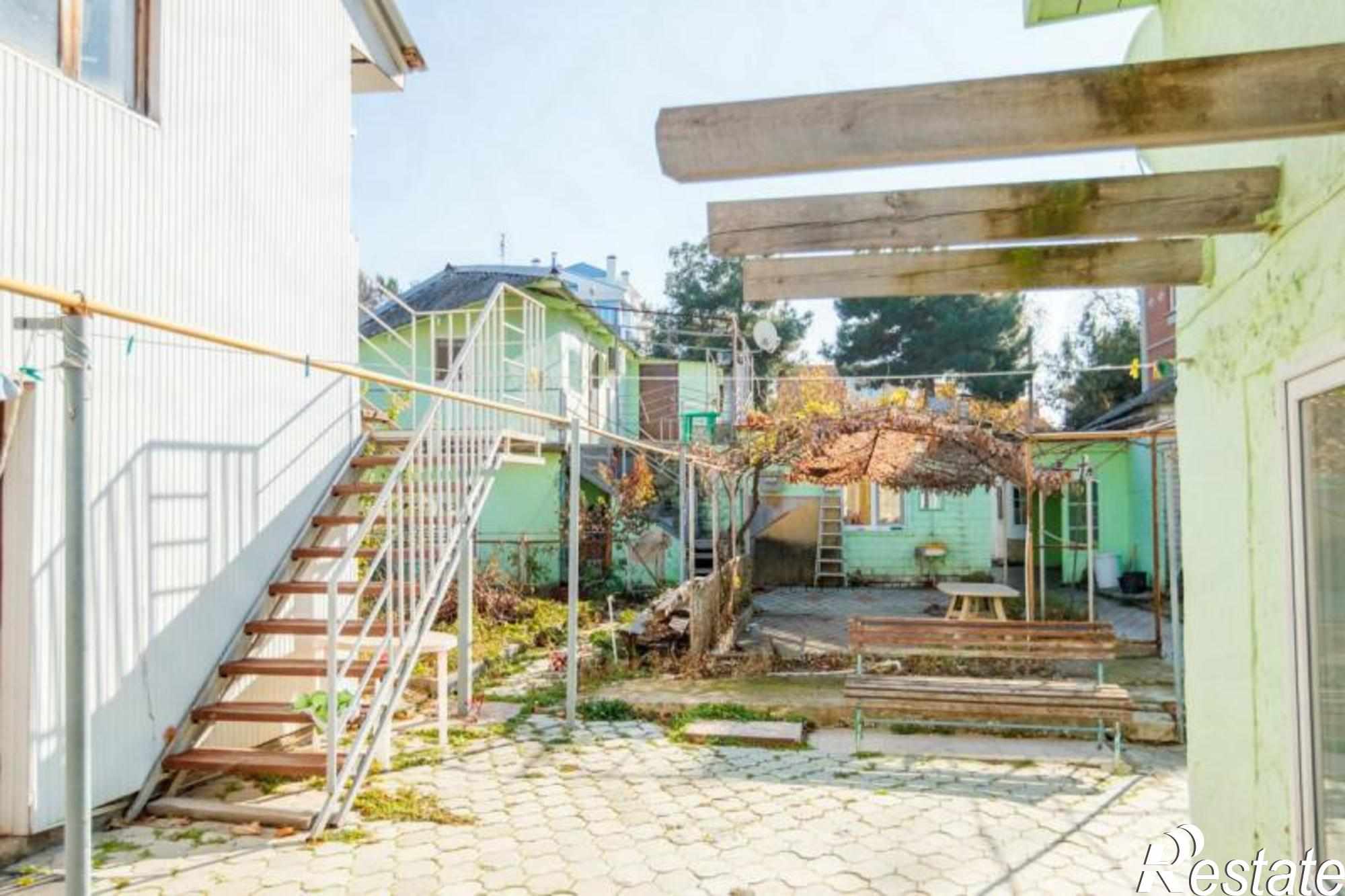 Купить дачу, дом, коттедж за 36 000 000 рублей на Центральный район