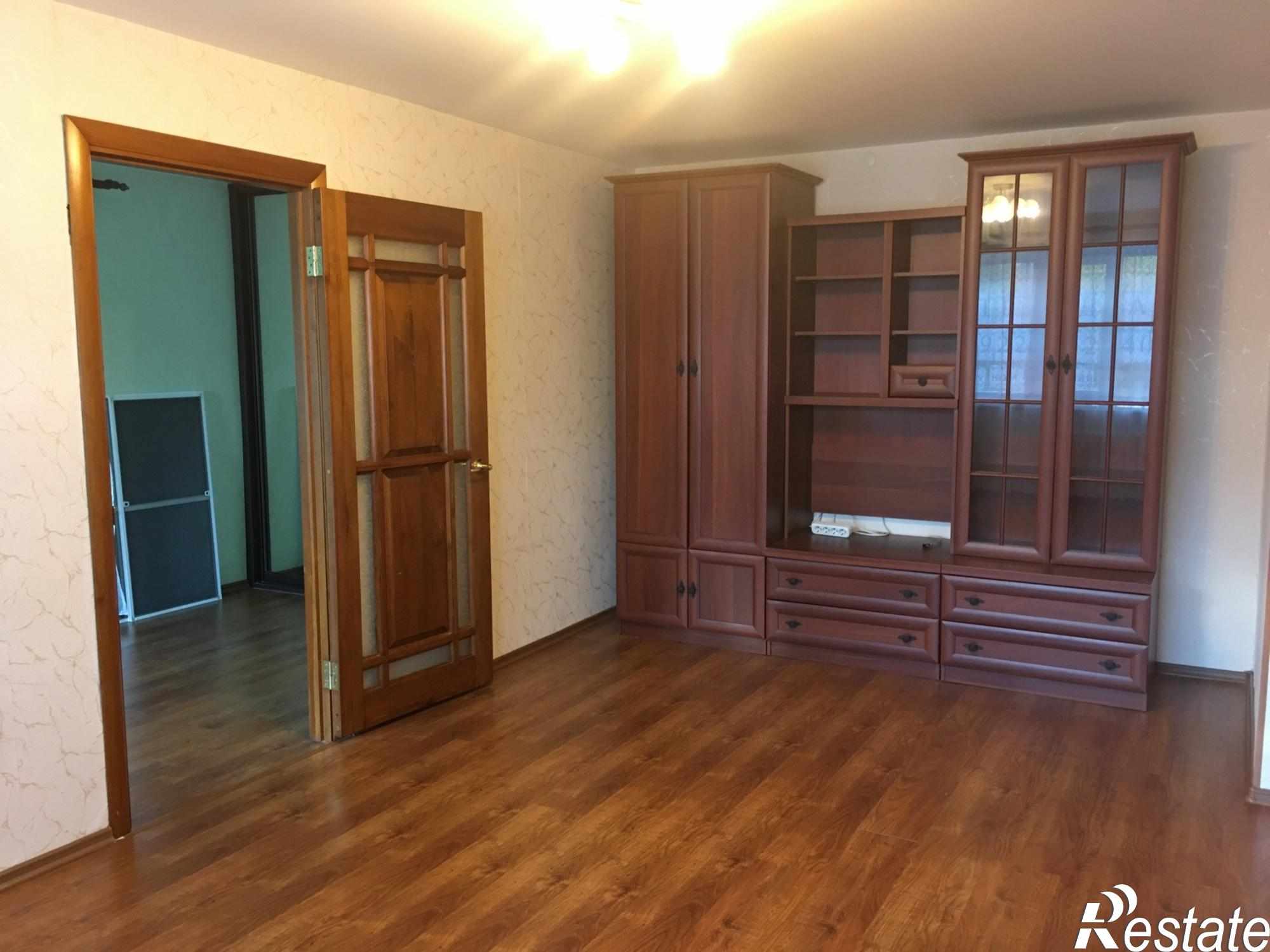 Сдать квартиру за 10 000 рублей на Шинников ул., 26