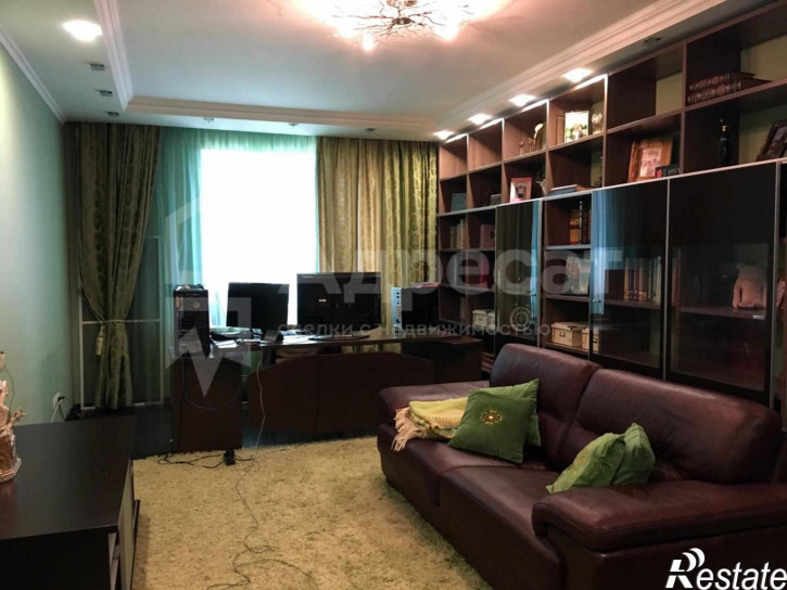3-комн квартира ул. Канунникова,  д.9