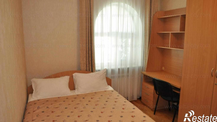 4-комн квартира Ленина ул., 13