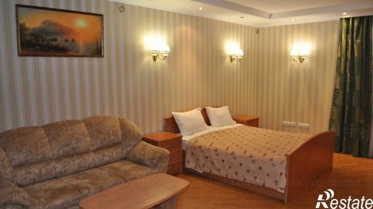 4-комн квартира Ленина ул., 13
