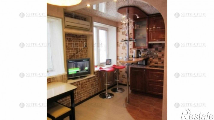 3-комн квартира Строителей пер., 11