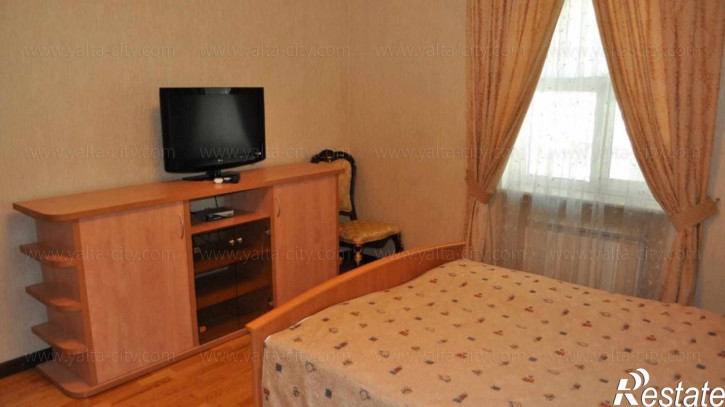 4-комн квартира Ленина ул., 13