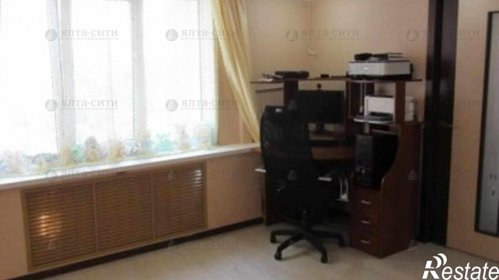 3-комн квартира Строителей пер., 11