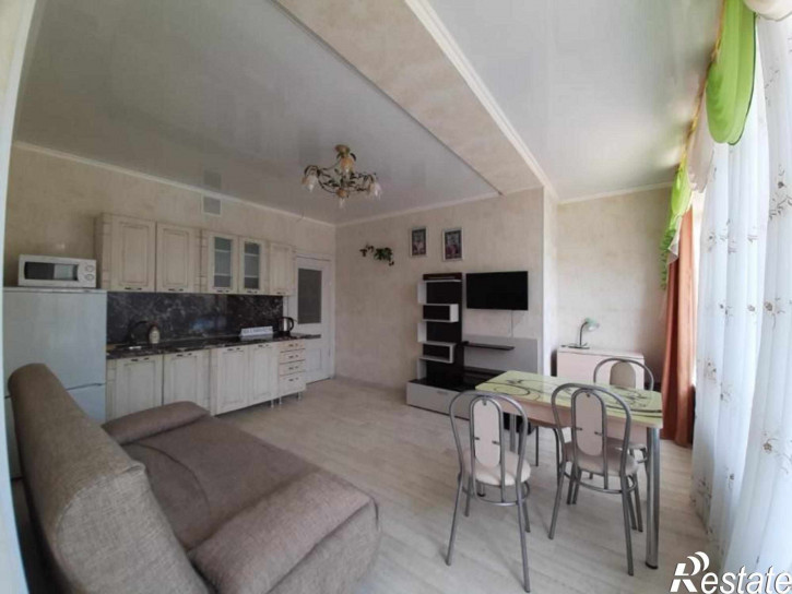 2-комн квартира Центральный район, 4