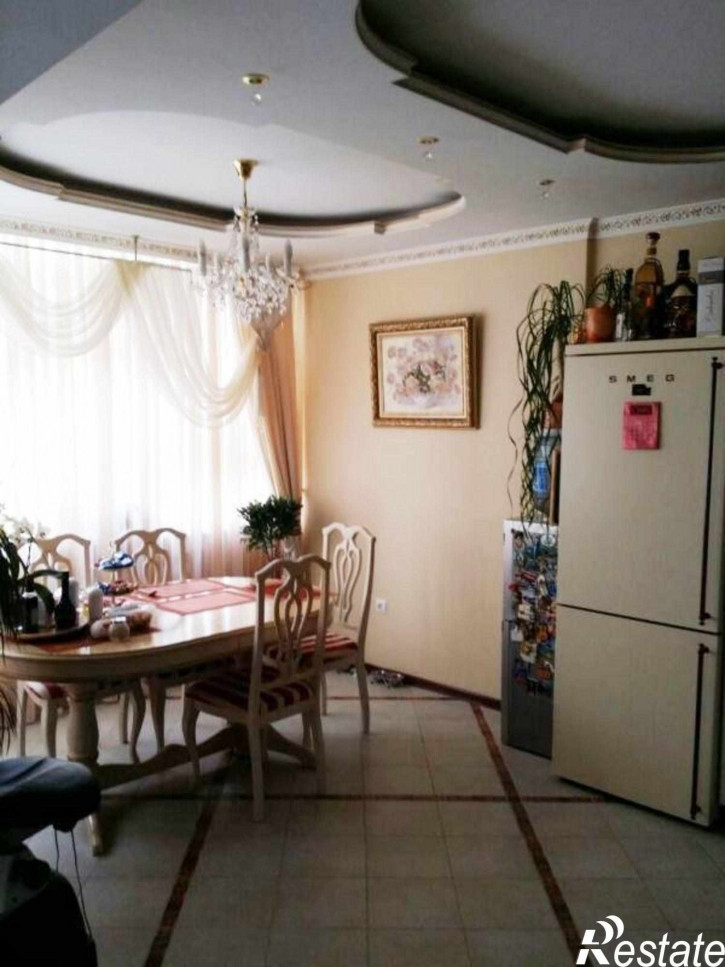 3-комн квартира ул. Промышленная, 11