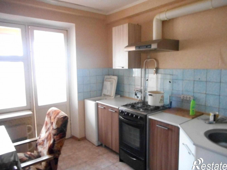 3-комн квартира 3-Б мкрн, 40