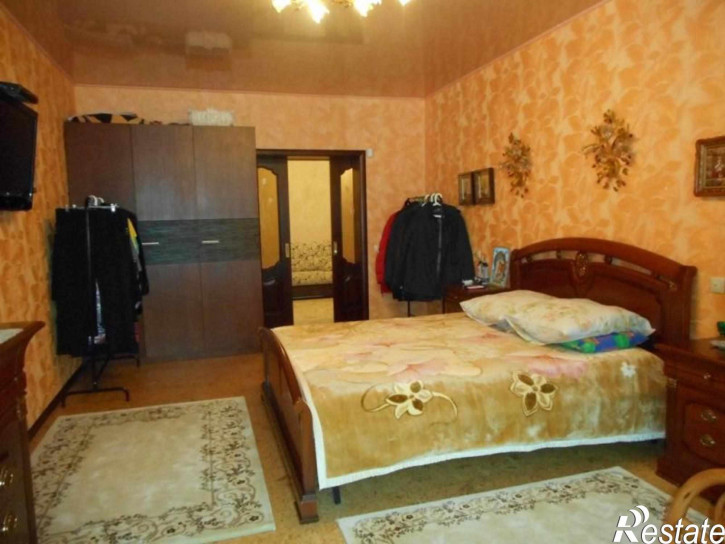 3-комн квартира ул. Промышленная, 8