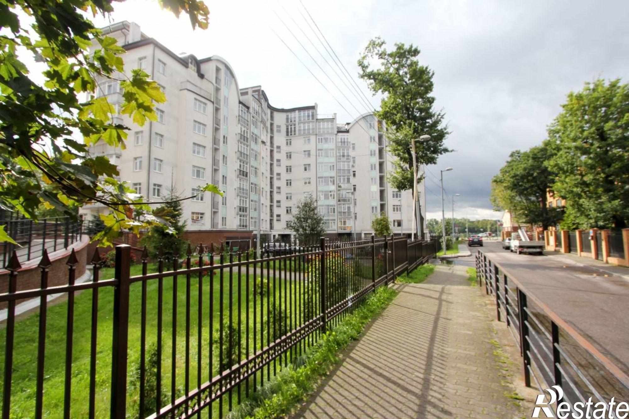 Купить квартиру за 12 300 000 рублей на Корабельная ул, 3