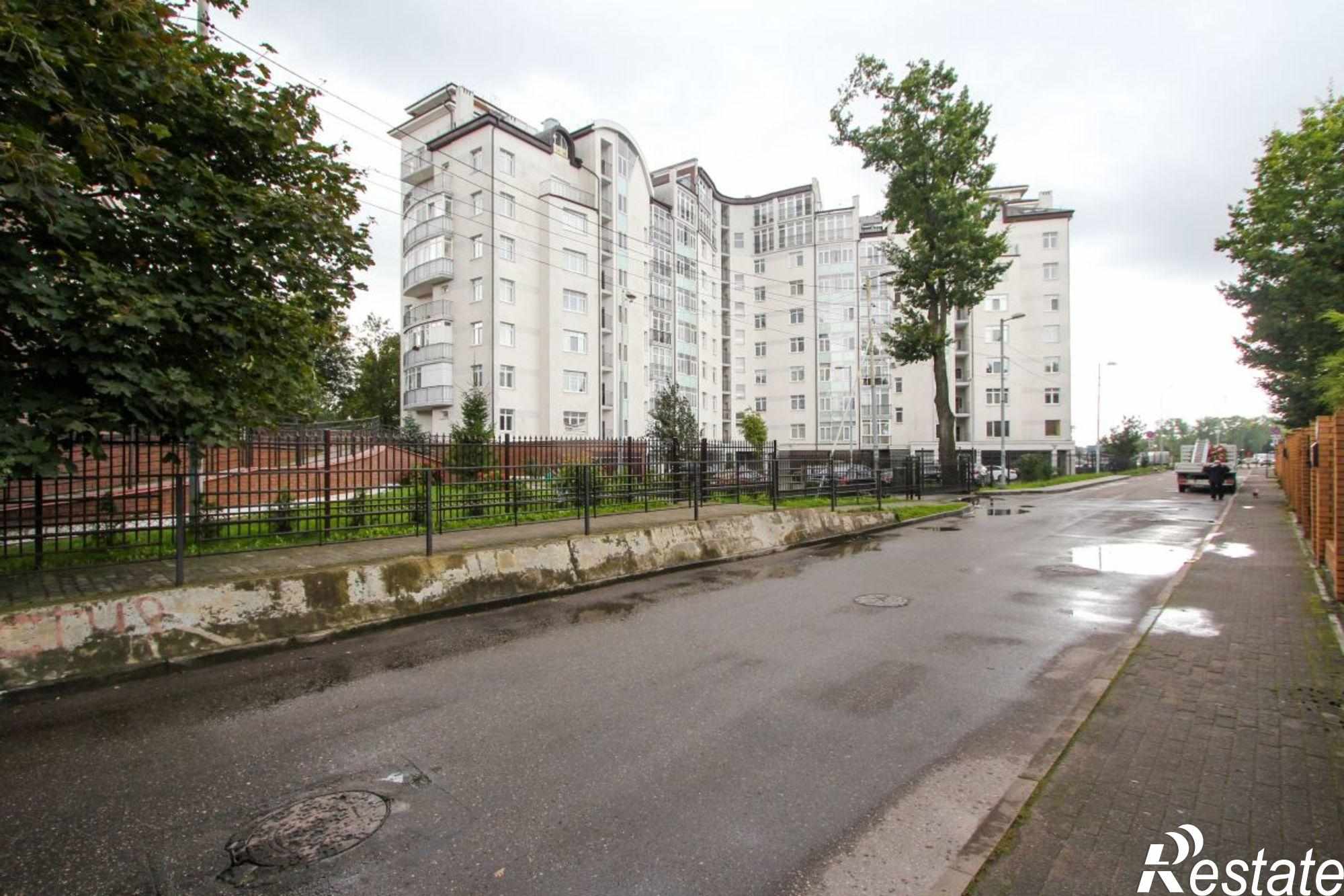 Купить квартиру за 12 300 000 рублей на Корабельная ул, 3
