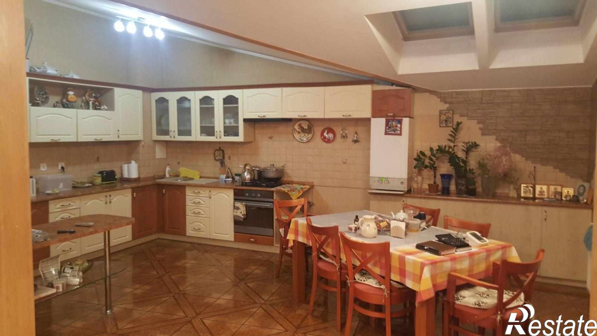 Купить квартиру за 11 500 000 рублей на Ростовская ул, 35
