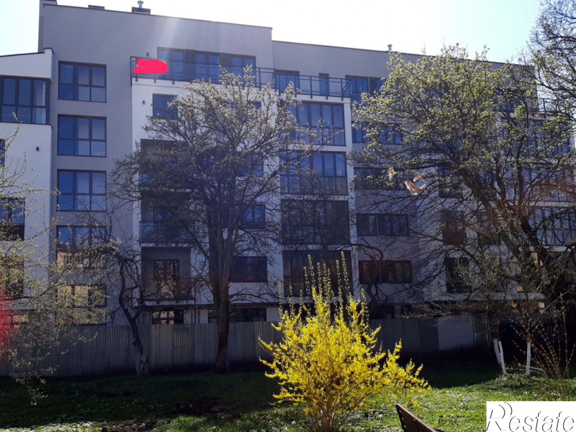 Купить квартиру за 9 724 000 рублей на Космонавта Пацаева ул, 6