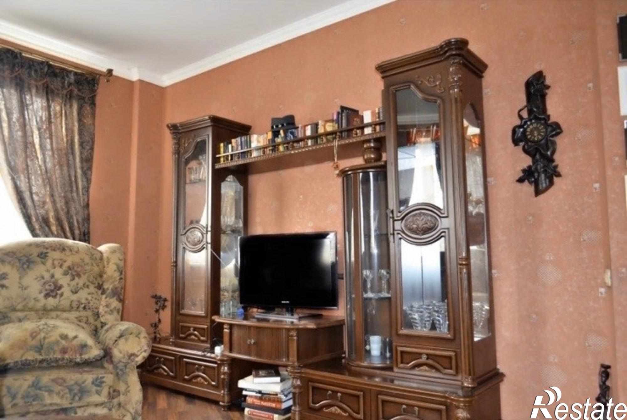 Купить квартиру за 7 100 000 рублей на Каменная ул, 1