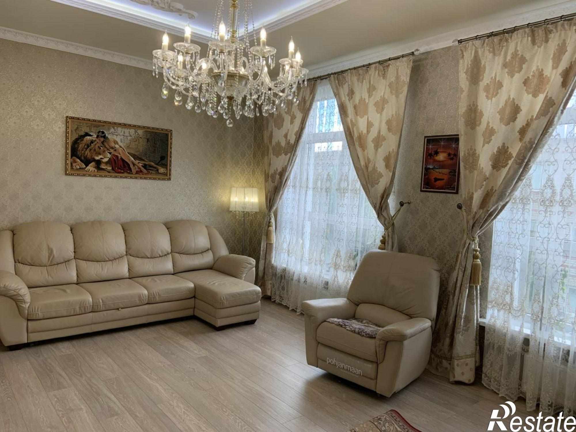 Купить квартиру за 13 200 000 рублей на С.Разина ул, 39 а