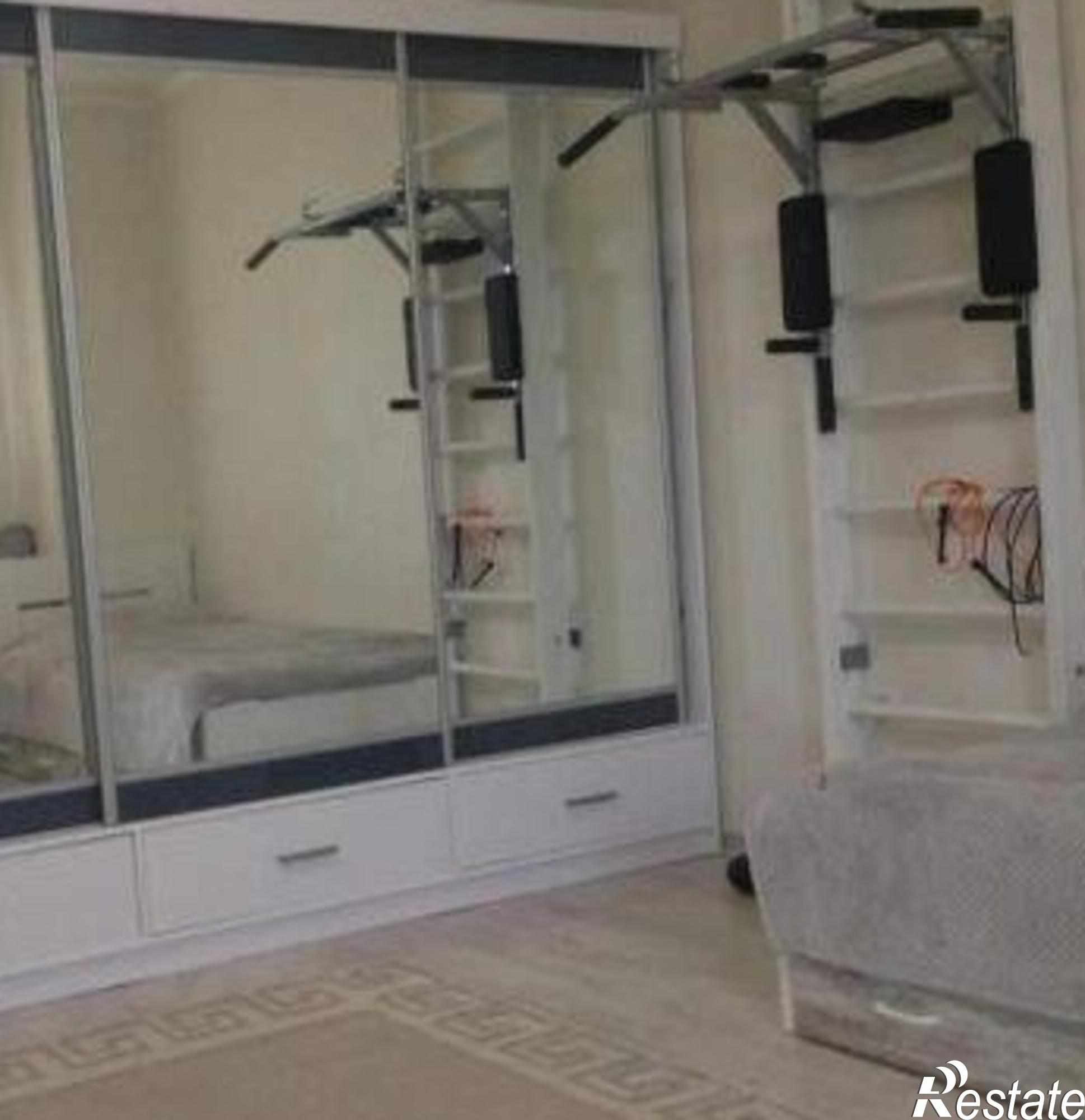 Купить квартиру за 10 800 000 рублей на Ю.Гагарина ул, 1