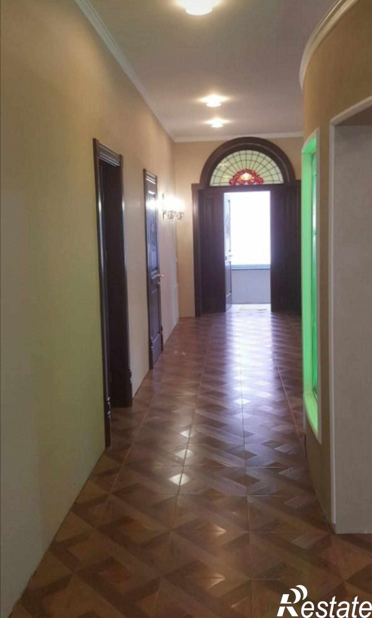 Купить квартиру за 15 435 000 рублей на Колхозная ул, 18