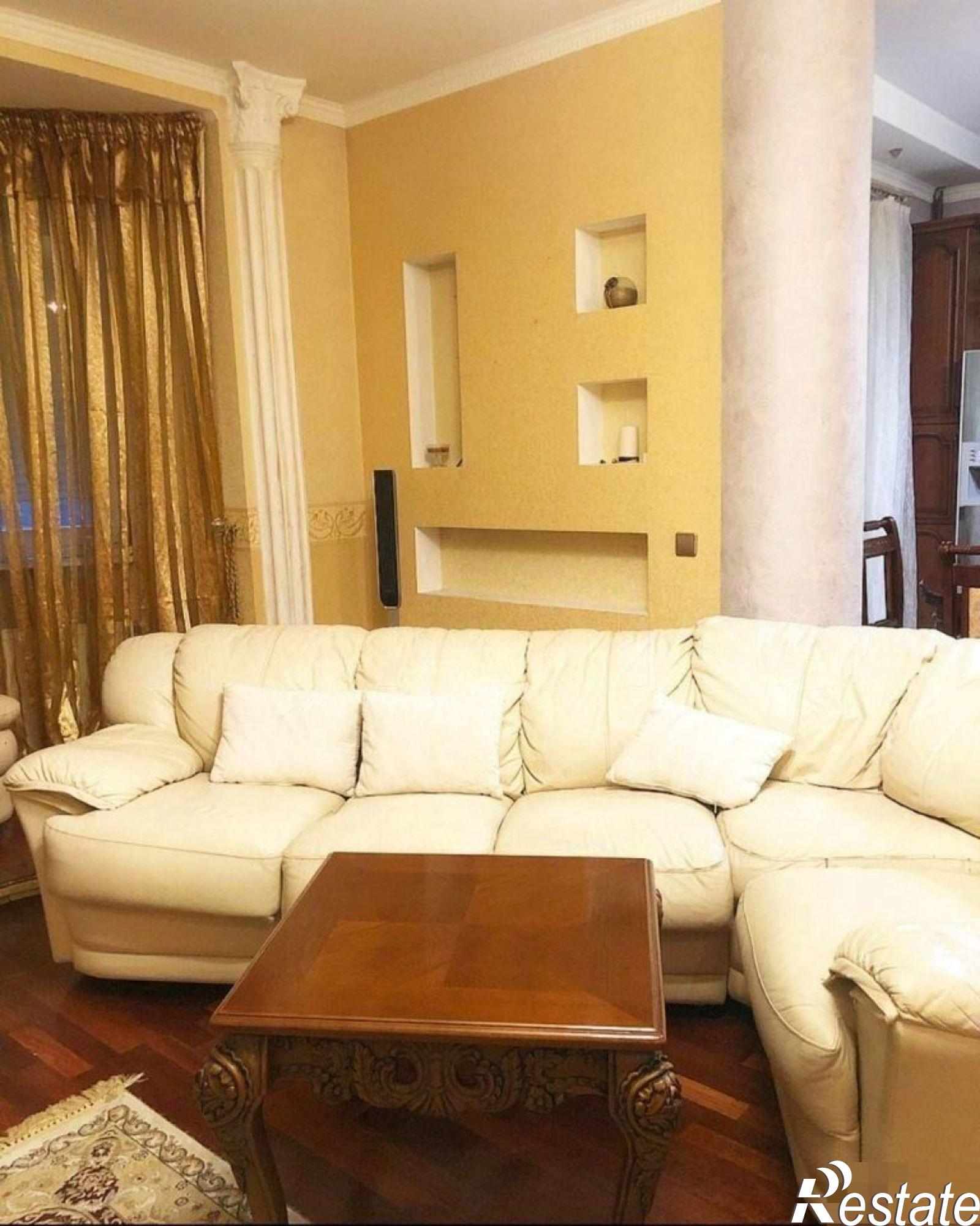 Купить квартиру за 13 500 000 рублей на Сержанта Колоскова ул, 6 А