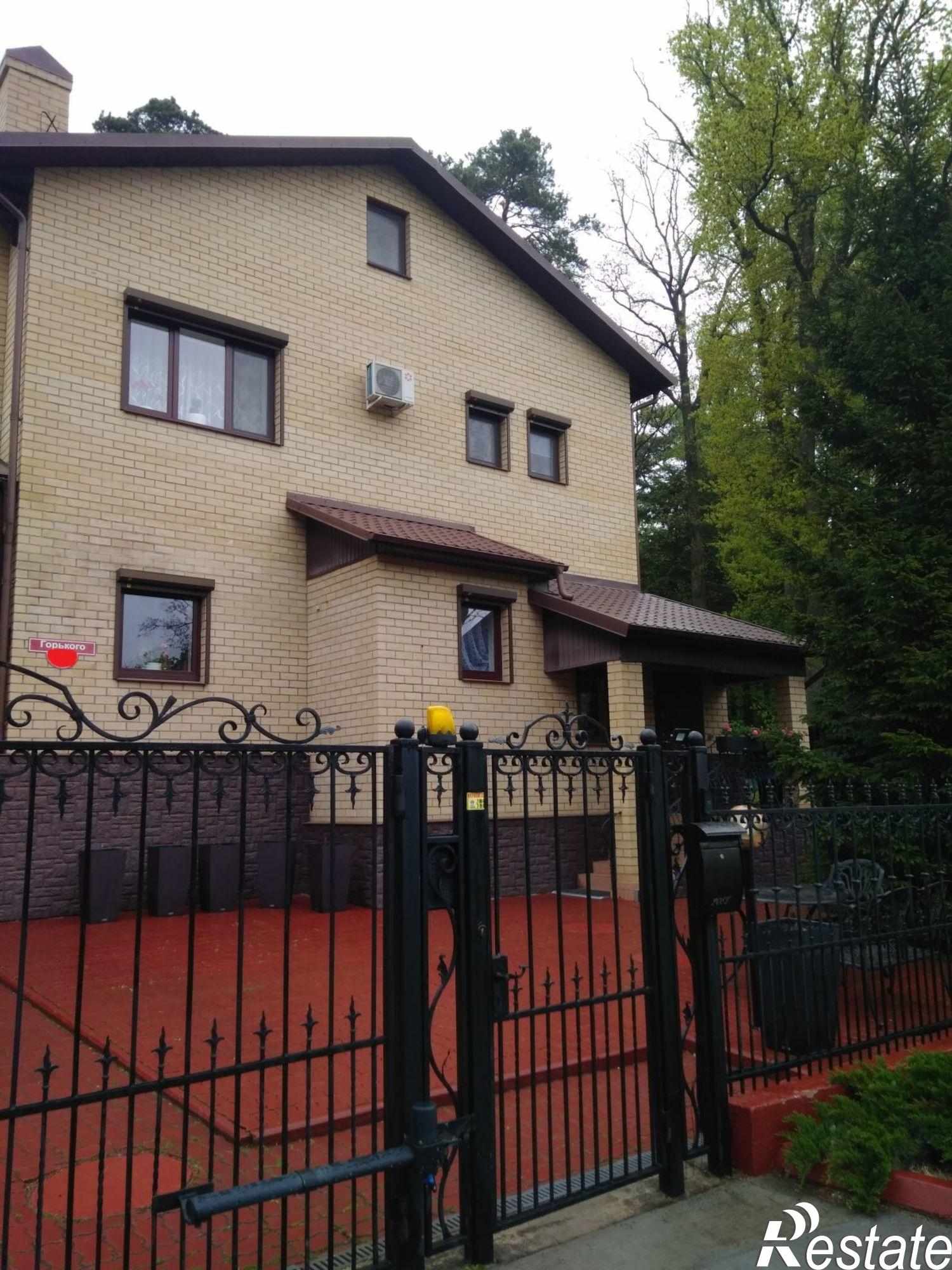 Купить дачу, дом, коттедж за 39 500 000 рублей на Горького пер
