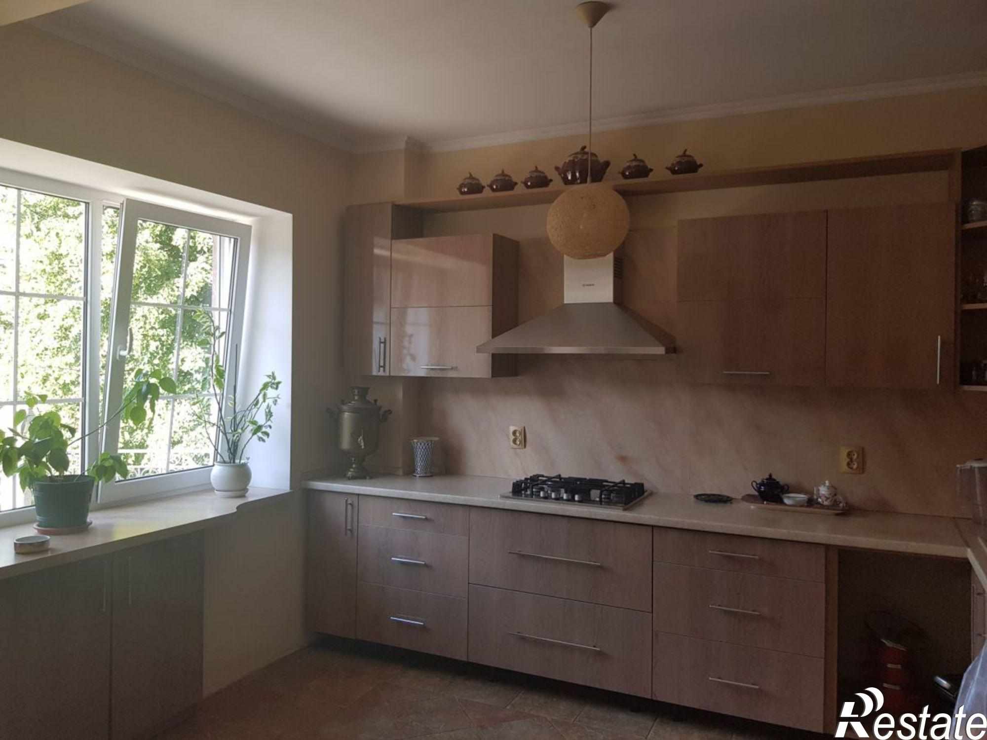 Купить дачу, дом, коттедж за 30 000 000 рублей на Шиллера ул
