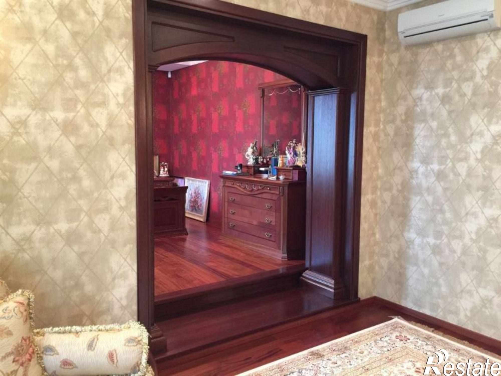 Купить дачу, дом, коттедж за 46 500 000 рублей на Е.Колесникова ул