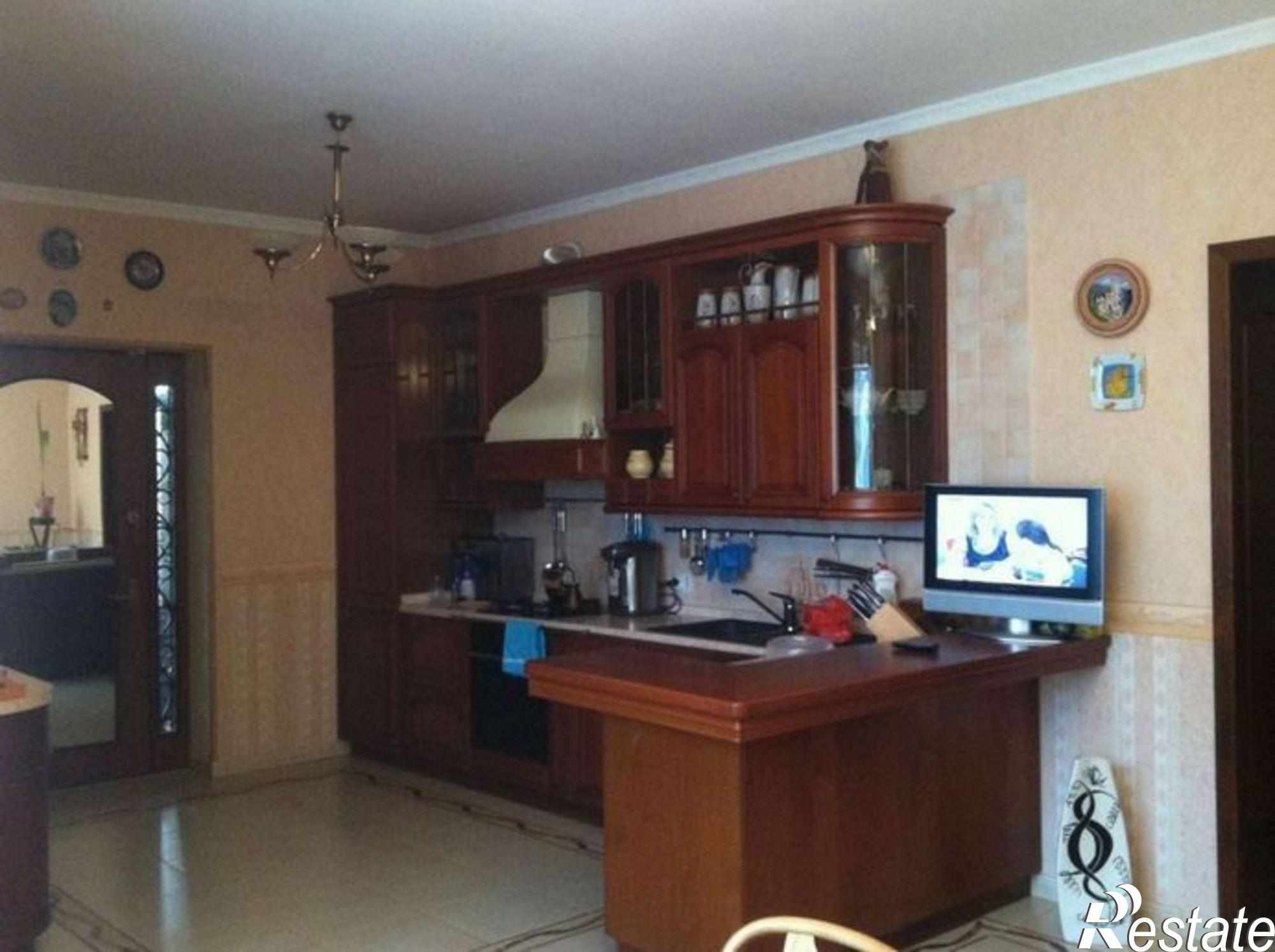 Купить дачу, дом, коттедж за 23 000 000 рублей на Луговая ул