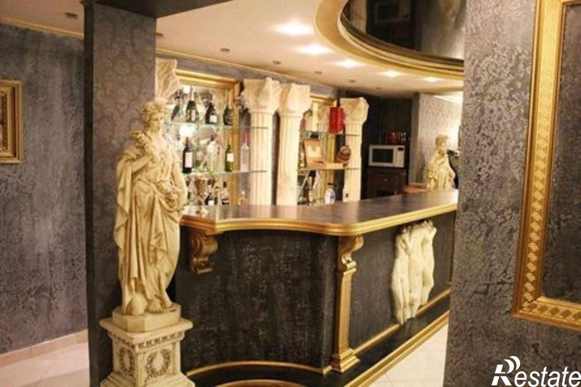 Купить дачу, дом, коттедж за 44 000 000 рублей на Тихий пер