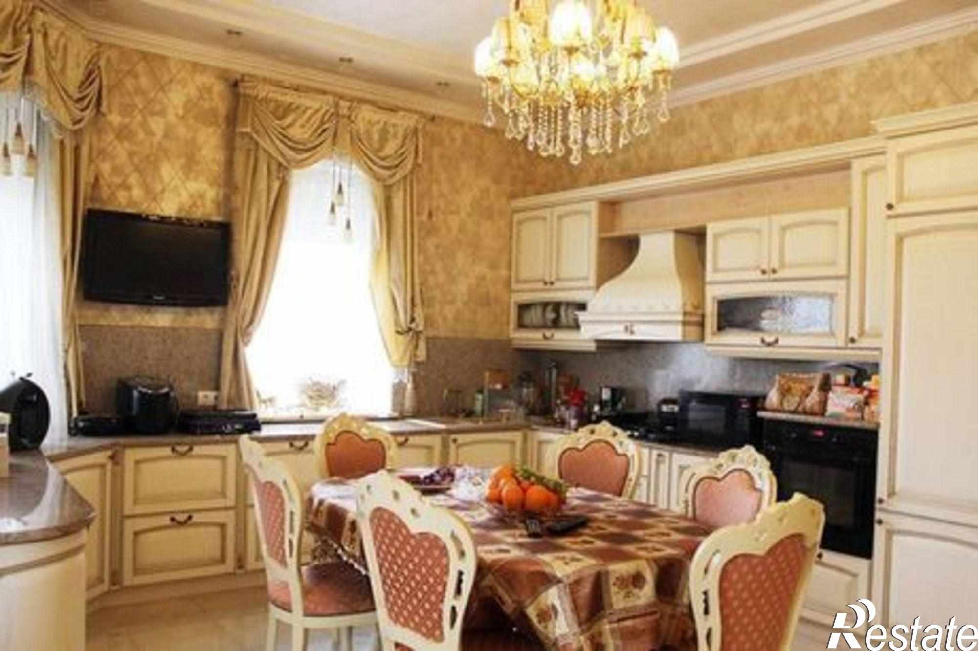 Купить дачу, дом, коттедж за 44 000 000 рублей на Тихий пер