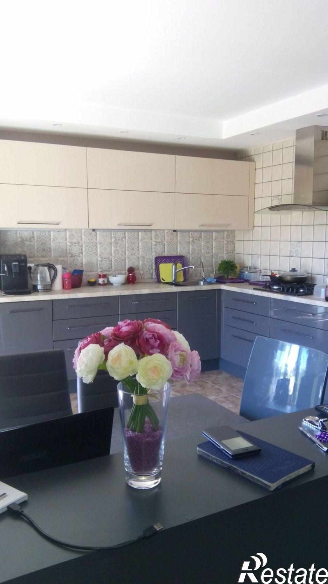 Купить дачу, дом, коттедж за 13 200 000 рублей на Докука ул